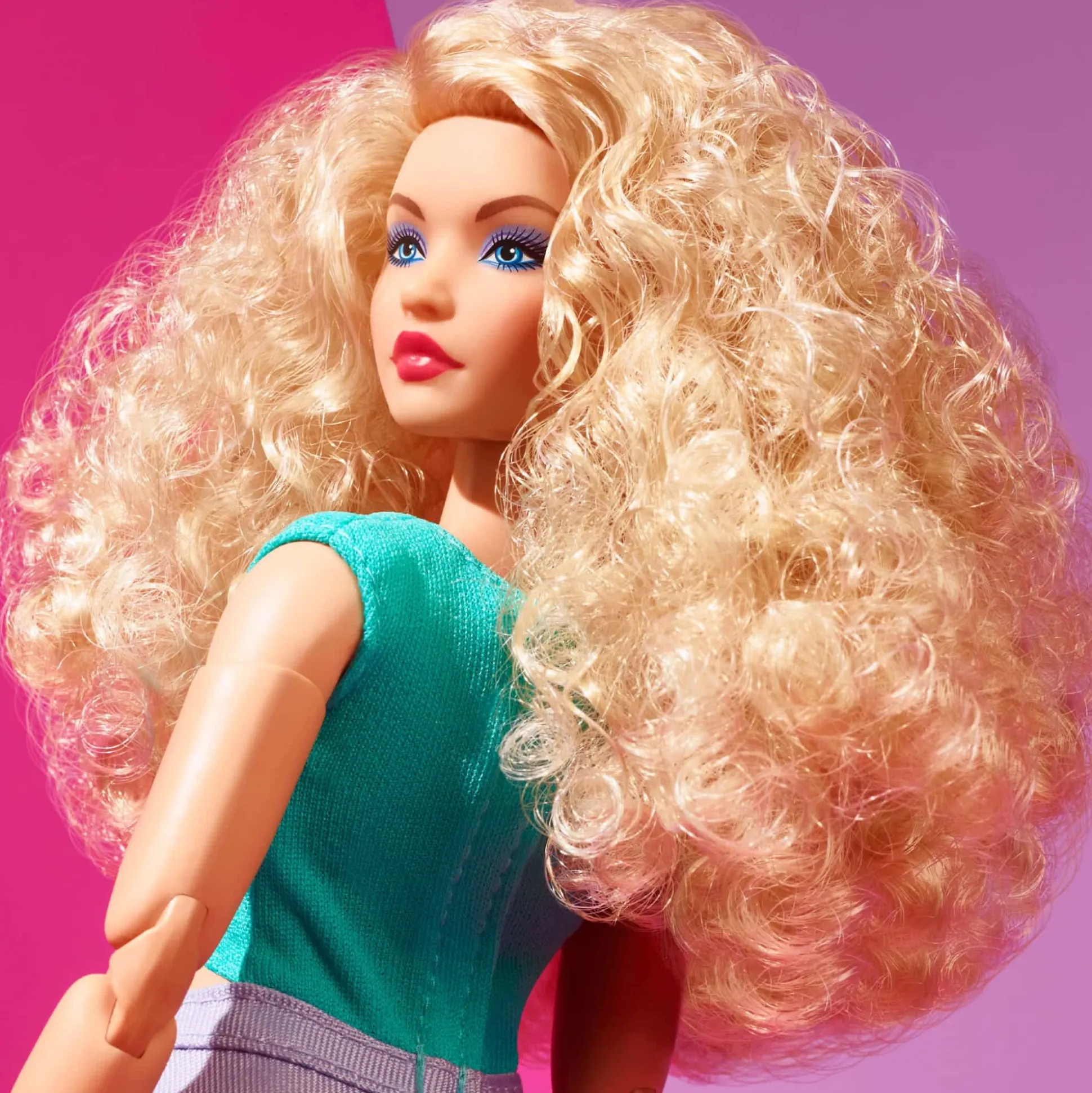 Barbie Looks Doll (Curvy, Curly Blonde Hair)