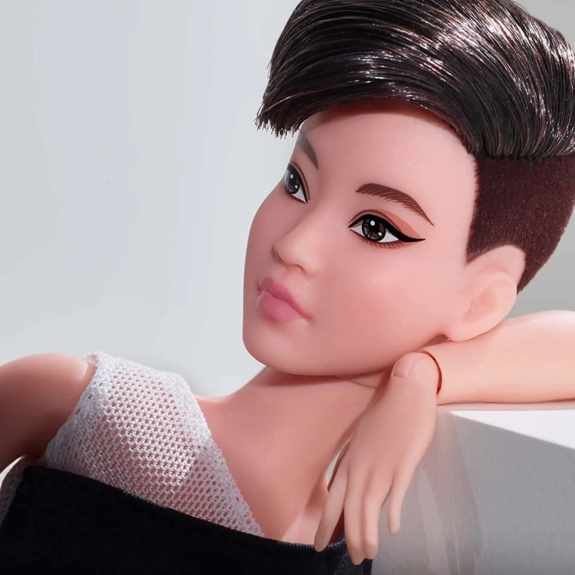 Barbie Looks Doll (Petite, Brunette Pixie Cut)