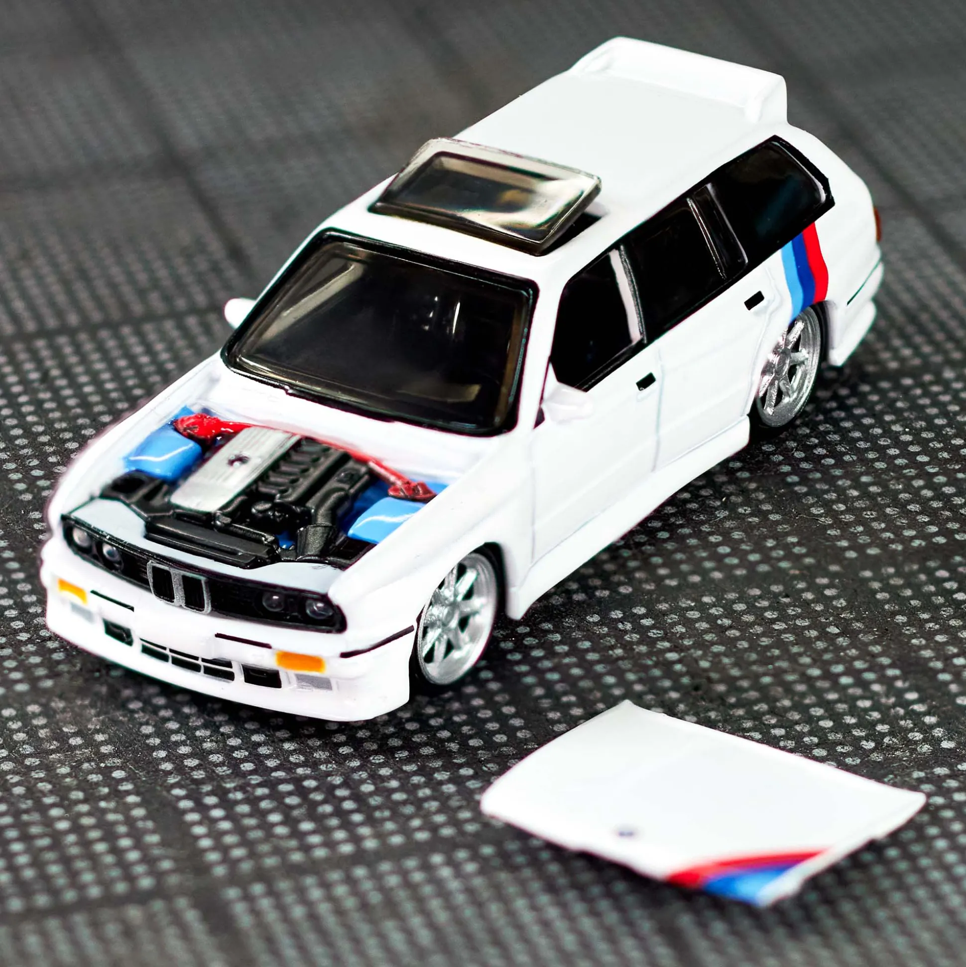 Hot Wheels Elite 64 1990 BMW 318i Touring