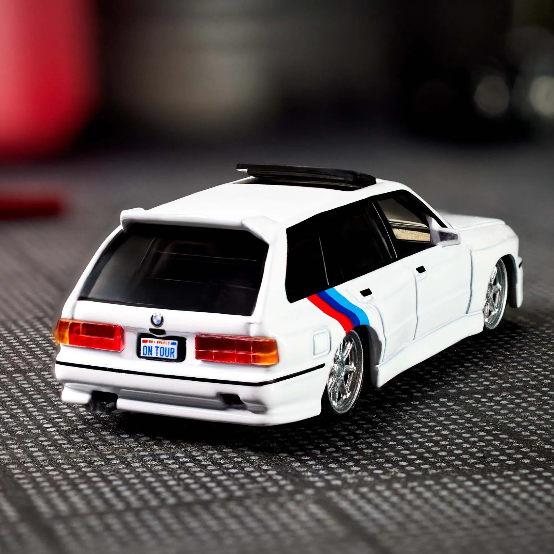 Hot Wheels Elite 64 1990 BMW 318i Touring