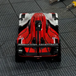 Hot Wheels Elite 64 Porsche 963