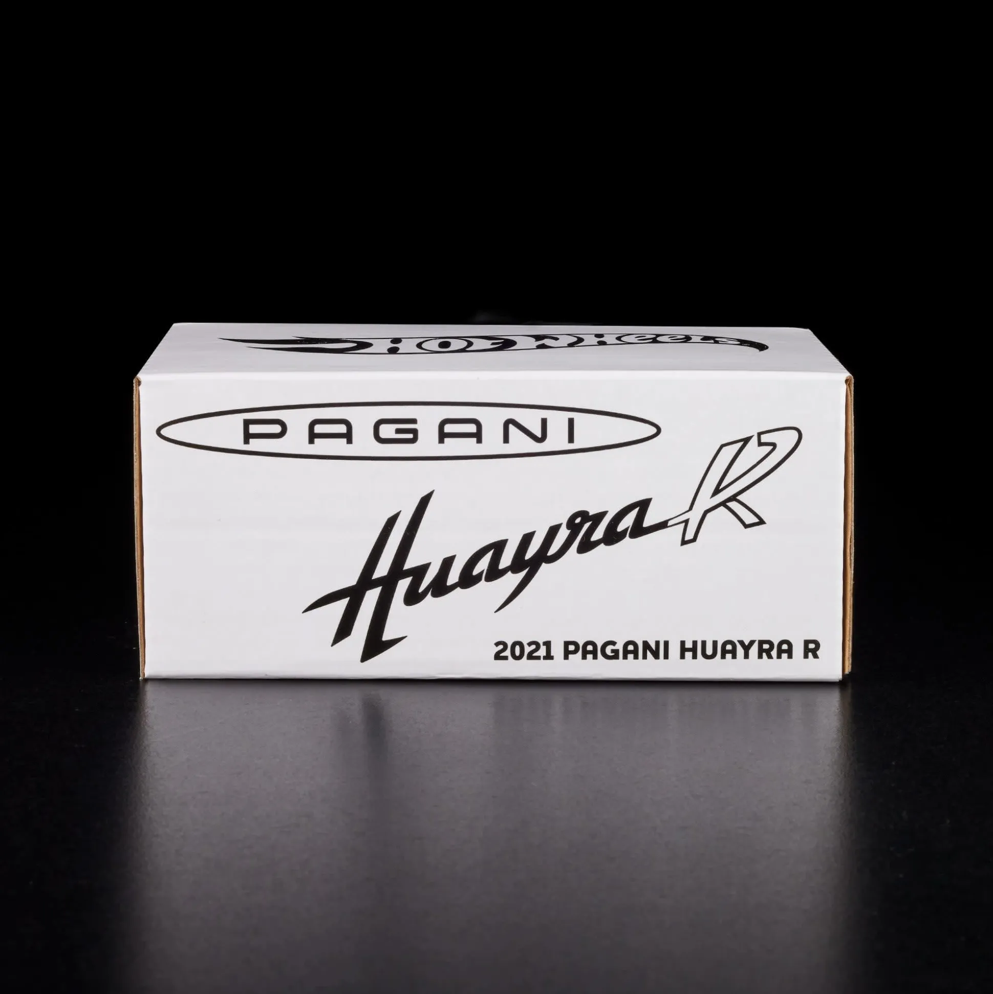 Hot Wheels RLC Exclusive ’21 Pagani Huayra R