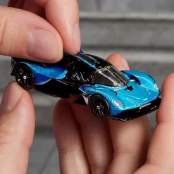 Hot Wheels Elite 64 Aston Martin Valkyrie
