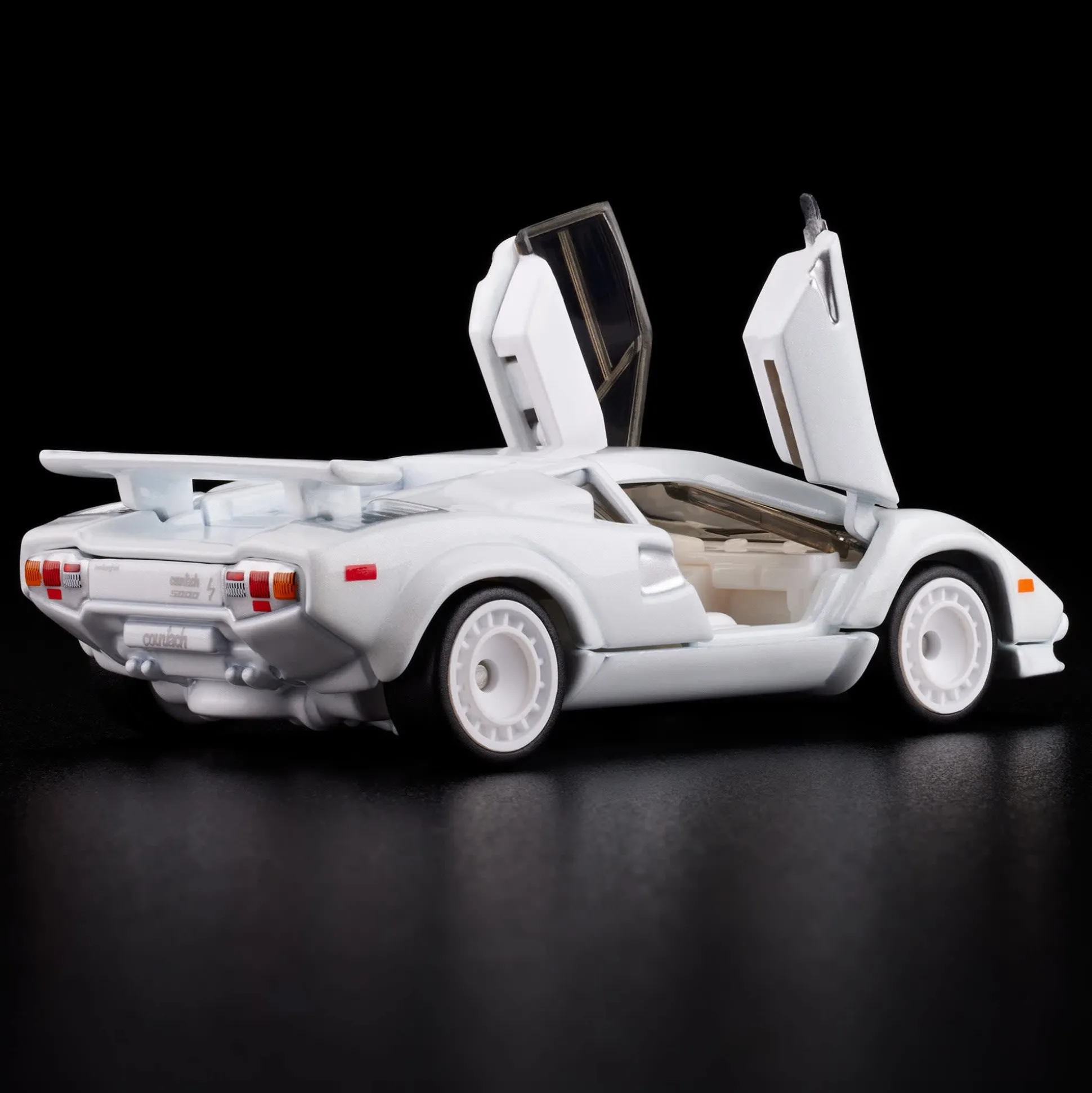 Hot Wheels RLC Exclusive 1982 Lamborghini Countach LP 500 S