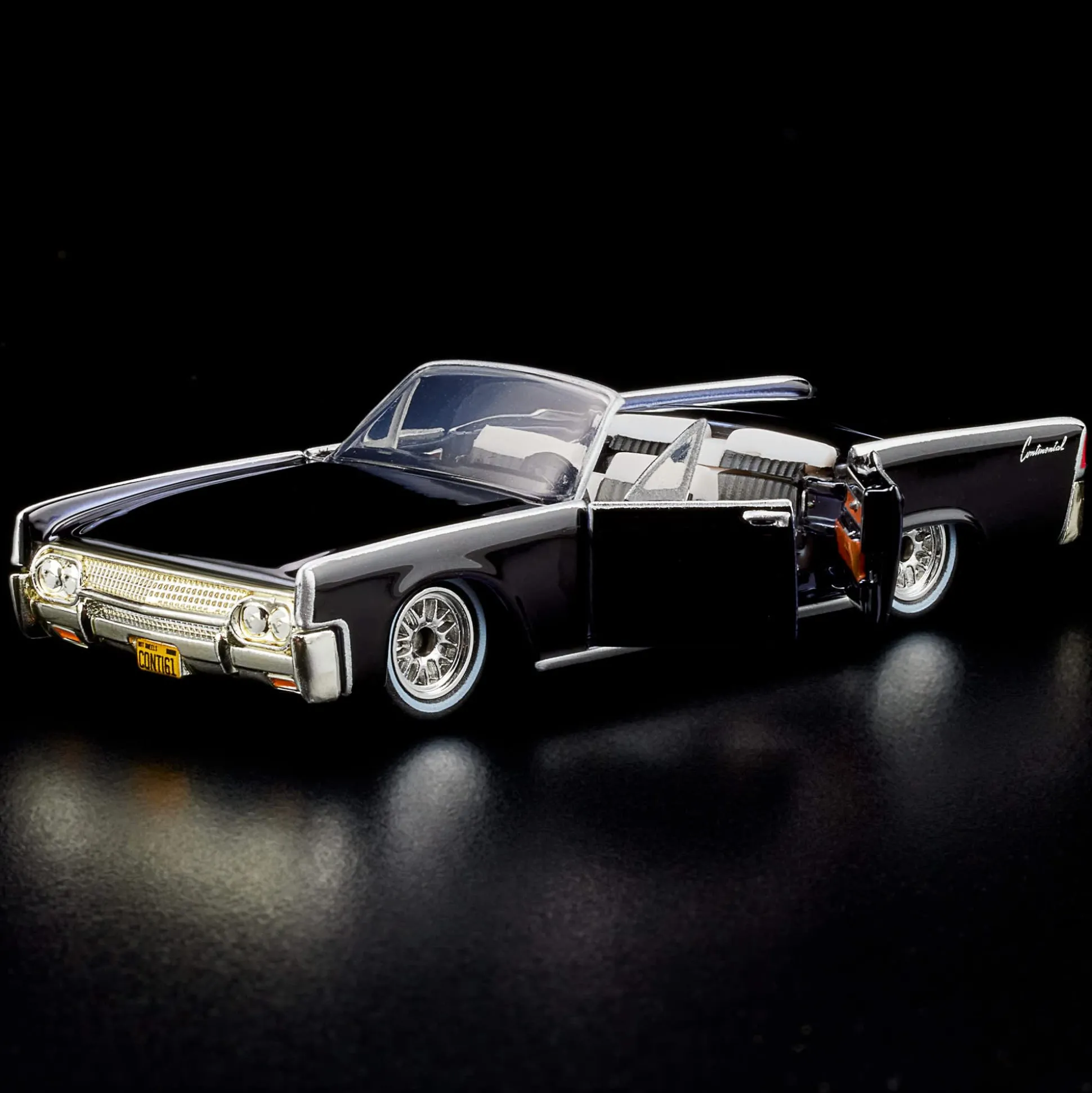 Hot Wheels RLC Exclusive ’61 Lincoln Continental