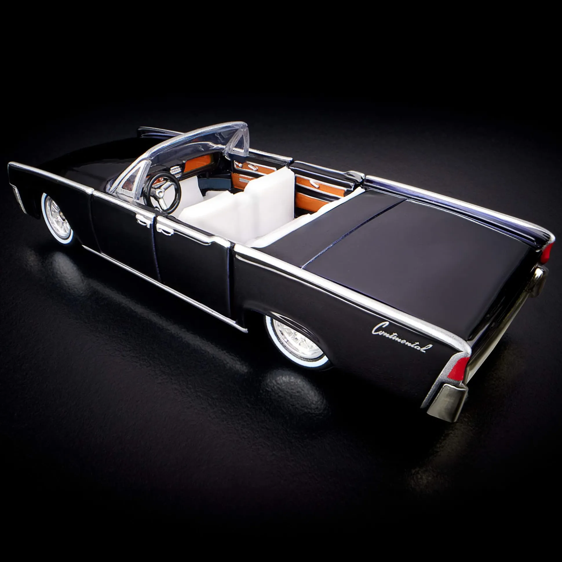 Hot Wheels RLC Exclusive ’61 Lincoln Continental