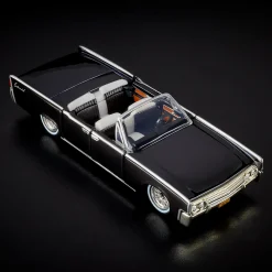 Hot Wheels RLC Exclusive ’61 Lincoln Continental