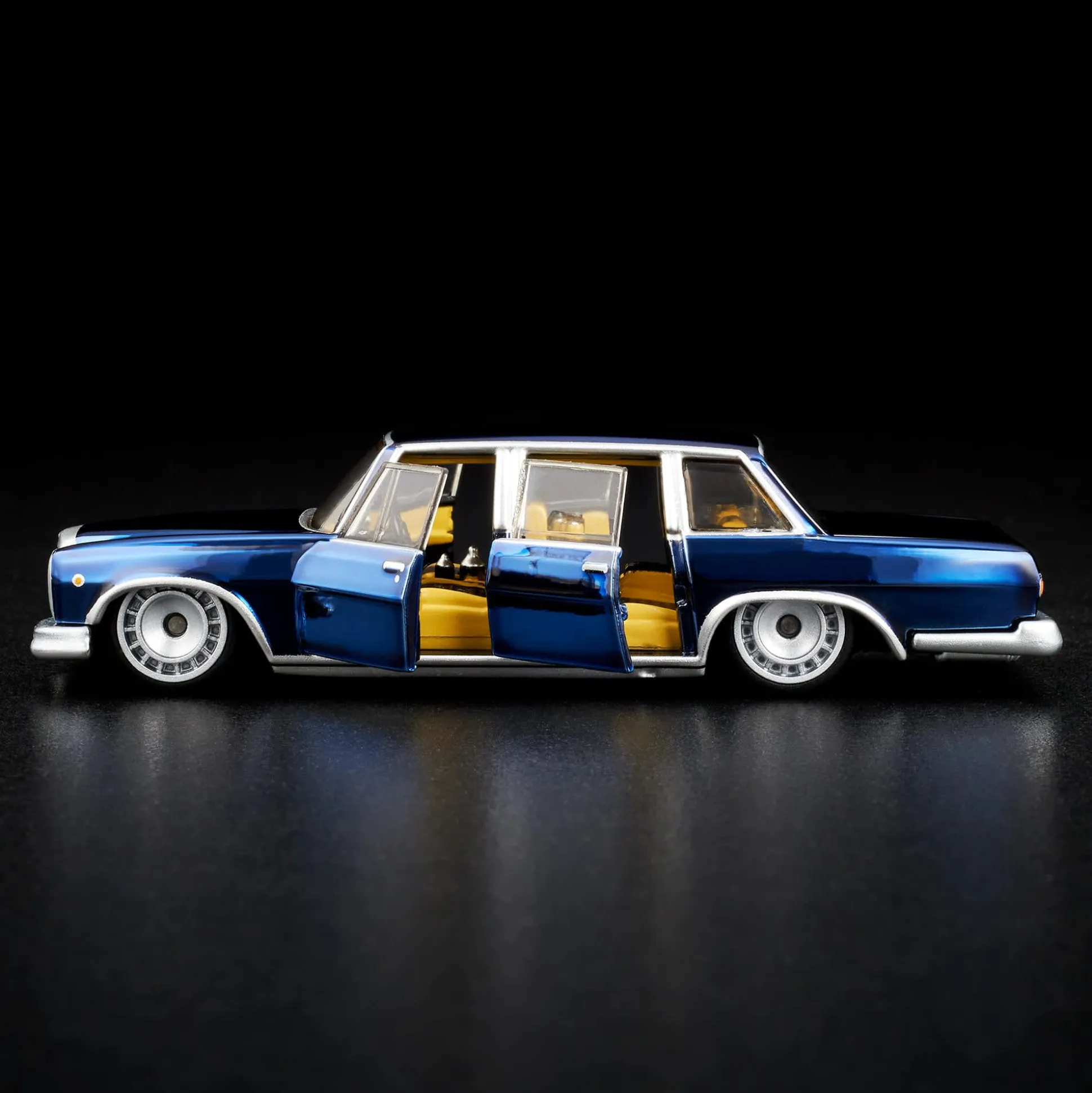 Hot Wheels RLC Exclusive 1964 Mercedes-Benz 600