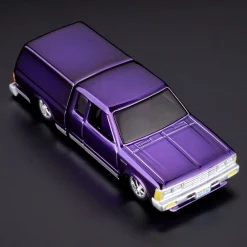Hot Wheels RLC 1986 Nissan 720 King Cab
