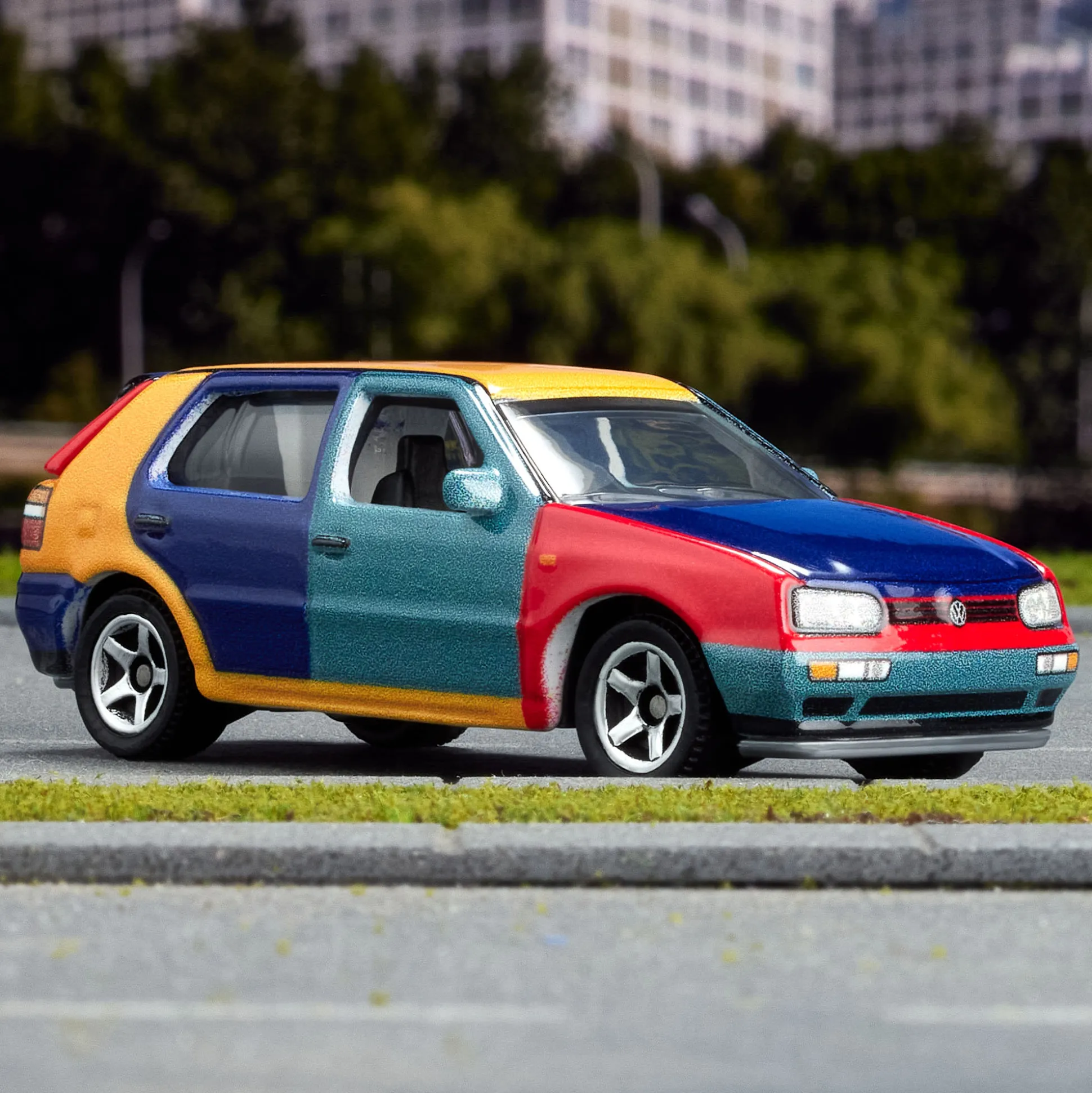 Matchbox 1995 Volkswagen Golf Harlequin