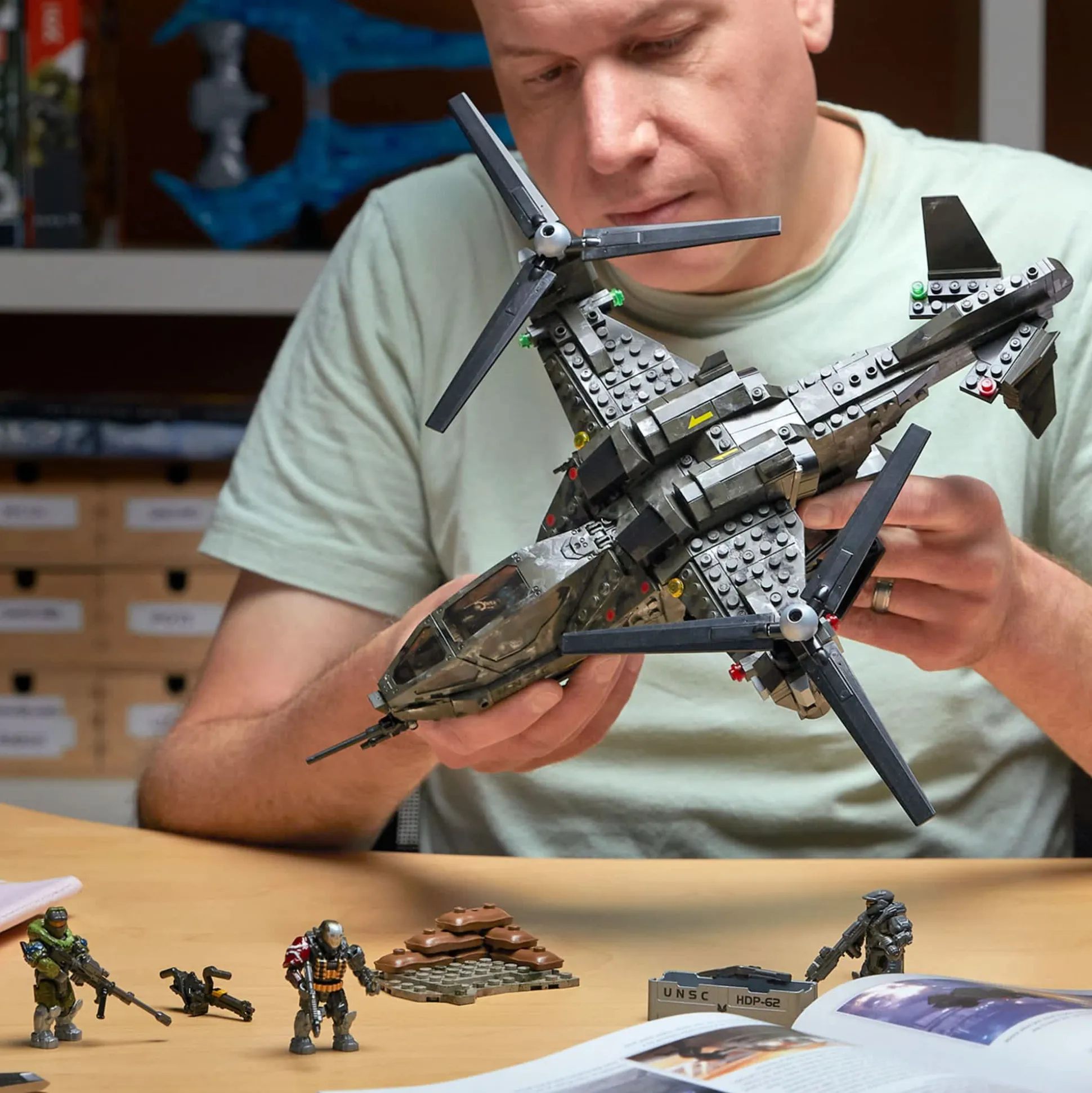 MEGA Halo UNSC Falcon Sweep Building Toy Kit