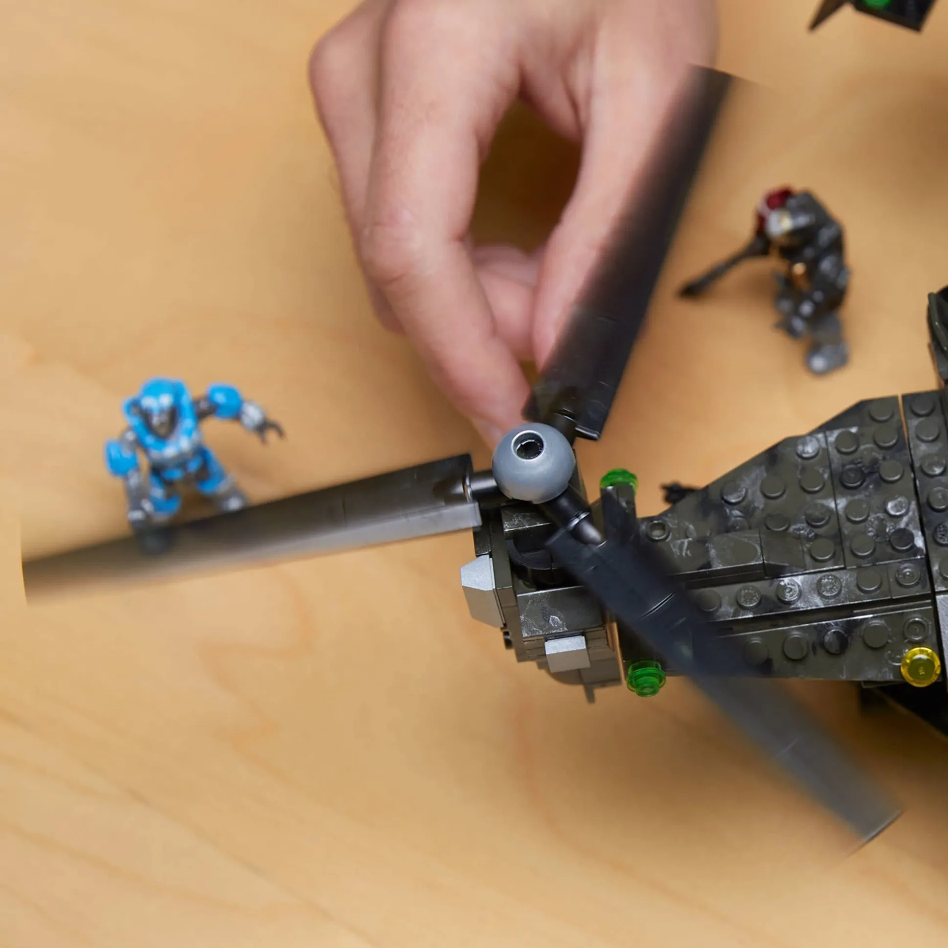 MEGA Halo UNSC Falcon Sweep Building Toy Kit